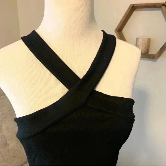 SHEIN black cross neck bodysuit - Picture 2 of 7